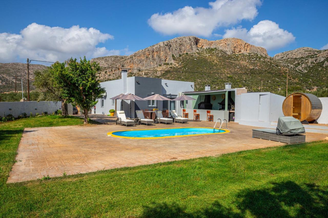 Old Olive Tree Holiday home *