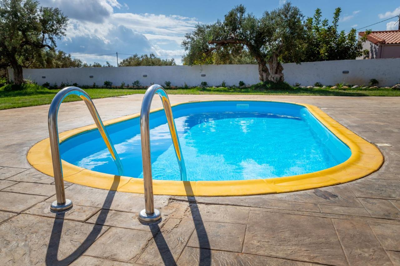 Old Olive Tree Holiday home